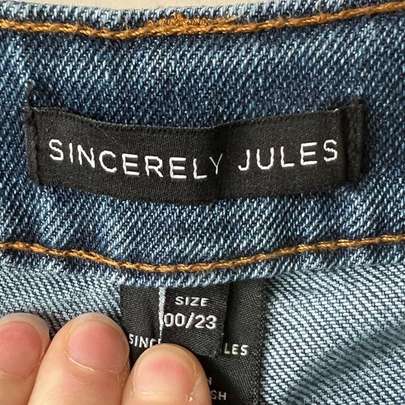 Gently Worn but Lovingly Cared For Sincerely Jules Distressed Trendy Mom Jeans - Picture 5 of 13